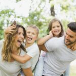 Анекдоты — отличный досуг для семьи