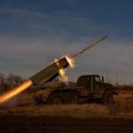 Зеленский собирается применить украинские дальнобойные ракеты