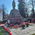 На месте снесенного памятника «Мать» в Кохтла-Ярве проводятся раскопки братской могилы