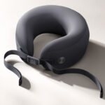 Xiaomi представила массажную подушку с подогревом — для перелётов и не только