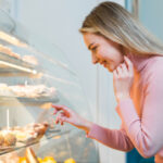 Каждый второй россиянин хотел бы отказаться от импульсивных «вкусных» покупок