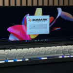 На Kickstarter представили умную клавиатуру с ультрашироким сенсорным экраном