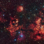 Астрономы показали «космическую летучую мышь» в 10 000 световых лет от Земли