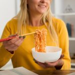 Россияне стали реже покупать лапшу быстрого приготовления