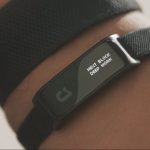 Представлены Jaye Band — миниатюрные умные часы только для самых важных уведомлений
