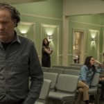 На выходные: 10 лучших мини-сериалов Netflix по версии Collider