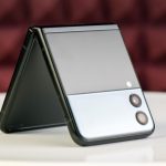 В России растет спрос на складные смартфоны