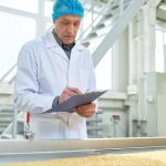 Роспотребнадзор может получить право на внеплановые проверки из-за низких цен