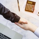 Почти 1,5 тыс. продавцов Wildberries в Ленобласти получат помощь от властей