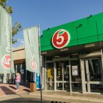 X5 временно блокирует продажи продукции «Великолукского мясокомбината»